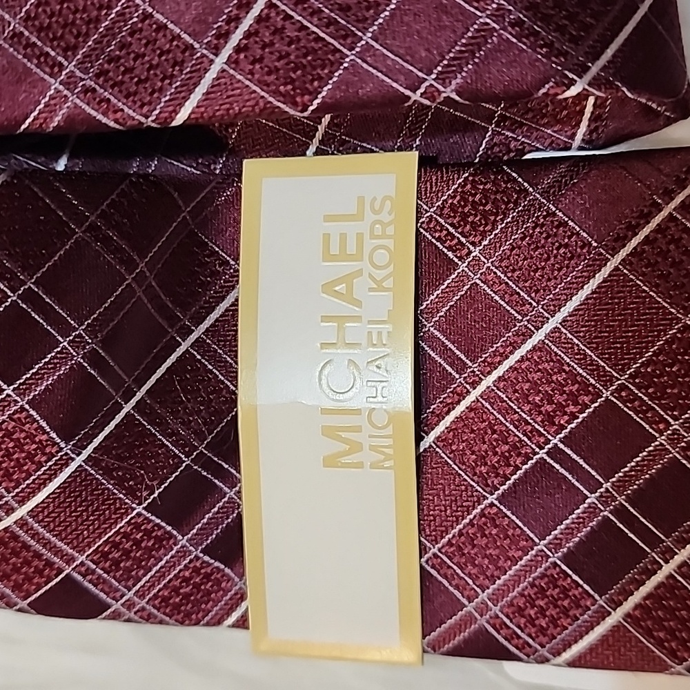 Michael Kors Men's Dark Purple Checkered Tie Brand New - Picture 7 of 7